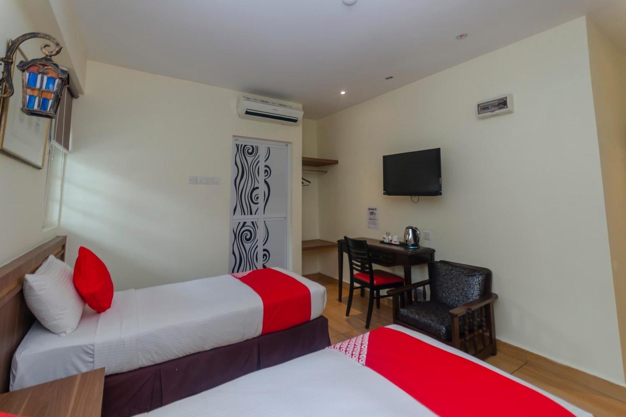 Super Oyo 596 The Vintage Hotel Johor Bahru Exterior foto