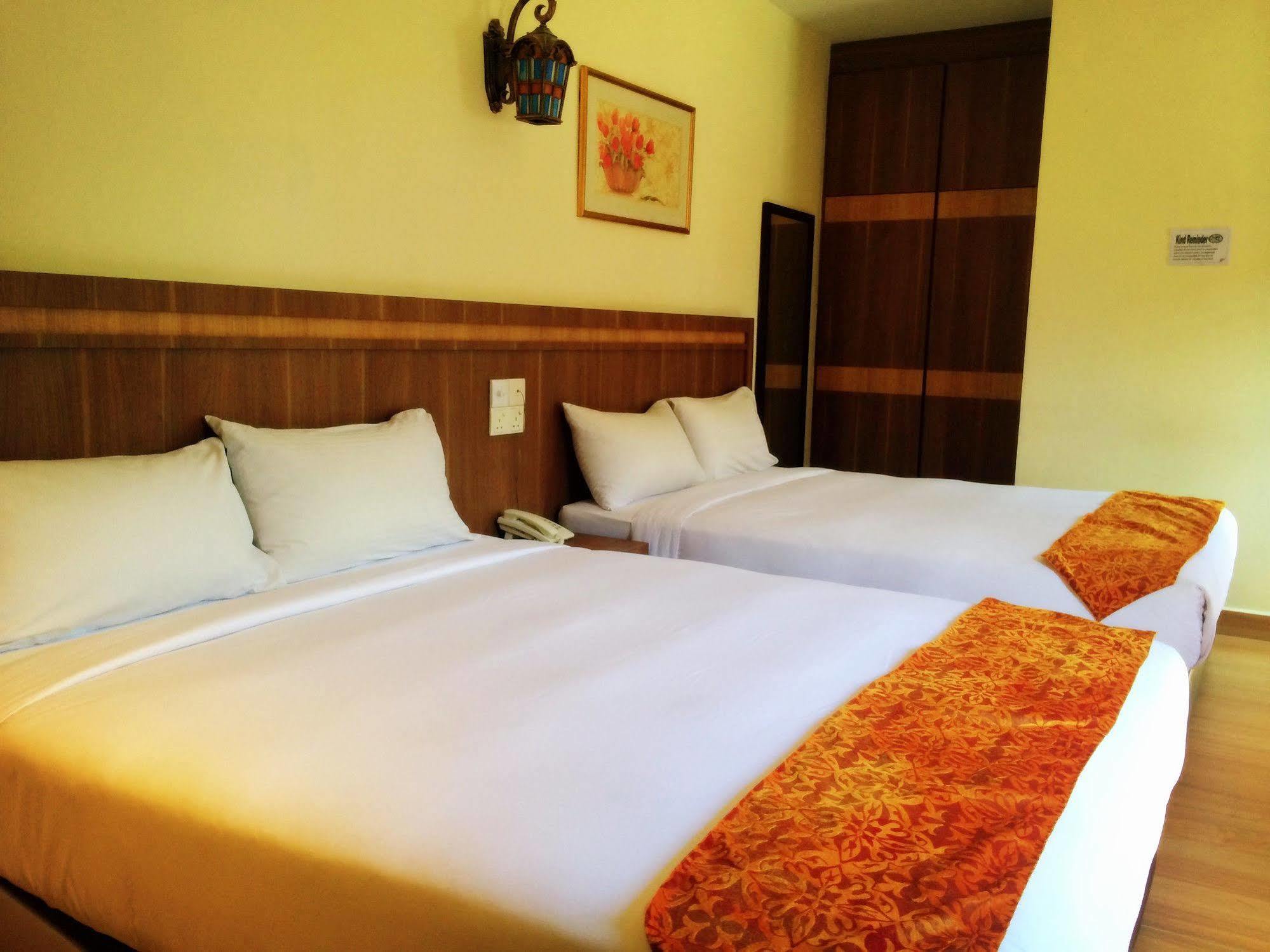 Super Oyo 596 The Vintage Hotel Johor Bahru Exterior foto